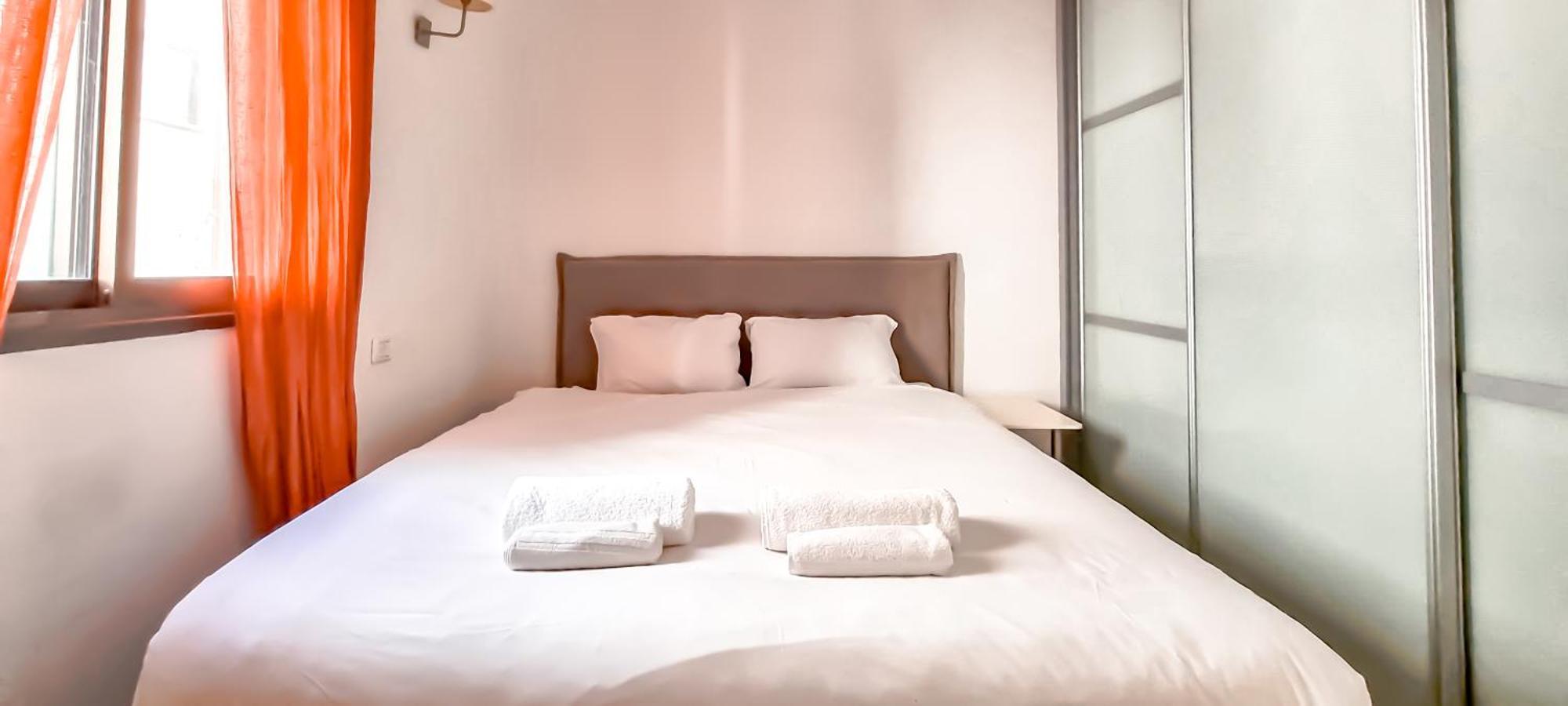 Bnb Israel Apartments - Harav Kook Lilas Tel Aviv Buitenkant foto