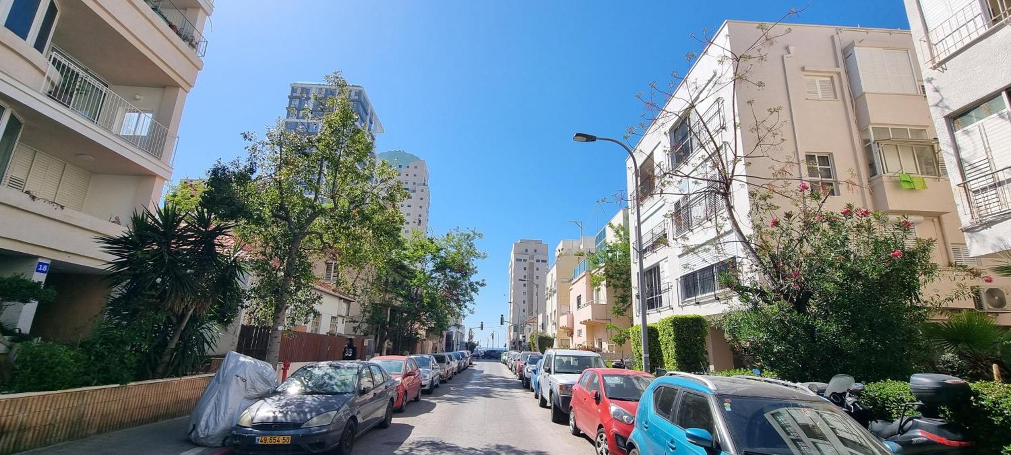 Bnb Israel Apartments - Harav Kook Lilas Tel Aviv Buitenkant foto